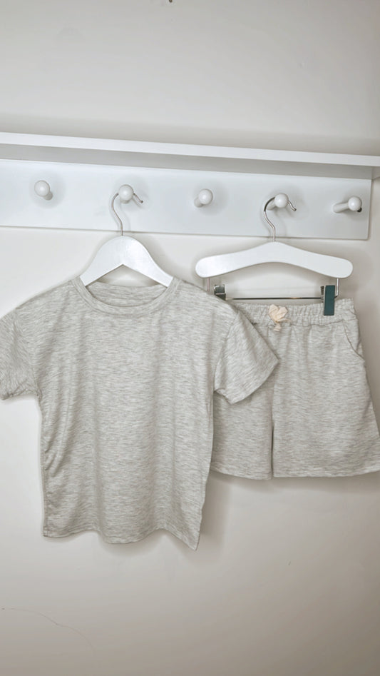 Shorts & T-Shirt set Grey